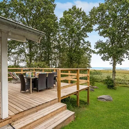 Σπίτι διακοπών In With Kitchen